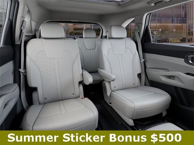 new 2025 Kia Sorento car, priced at $38,805