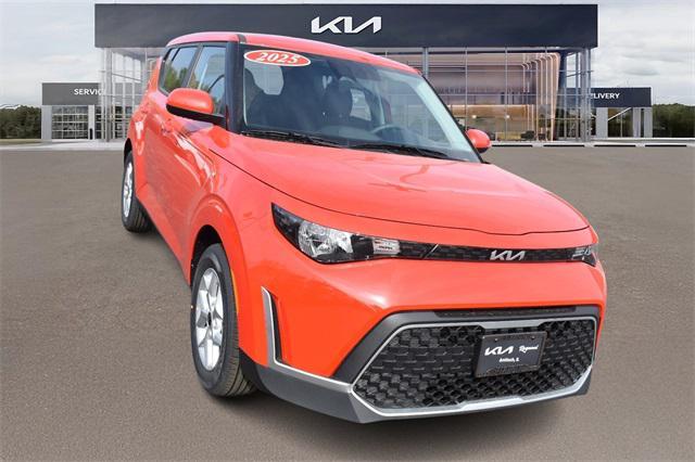new 2025 Kia Soul car, priced at $22,260