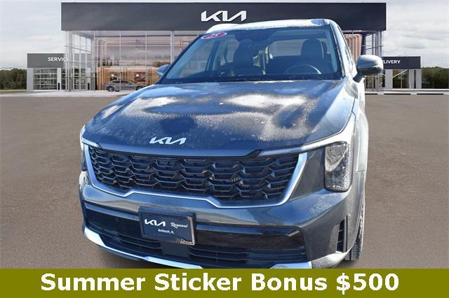 new 2025 Kia Sorento car, priced at $38,238