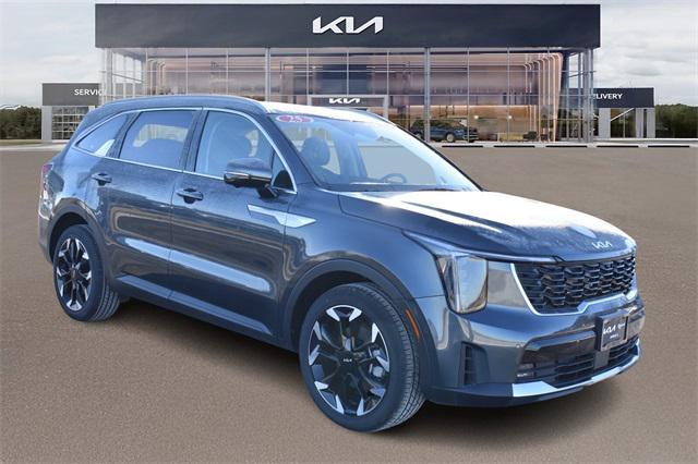 new 2025 Kia Sorento car, priced at $41,645