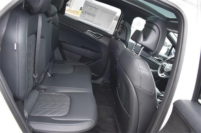 new 2025 Kia Sportage car, priced at $40,052