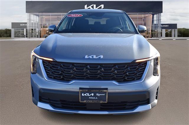 new 2025 Kia Sorento car, priced at $32,314