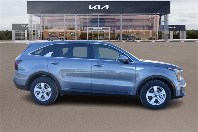 new 2025 Kia Sorento car, priced at $32,314