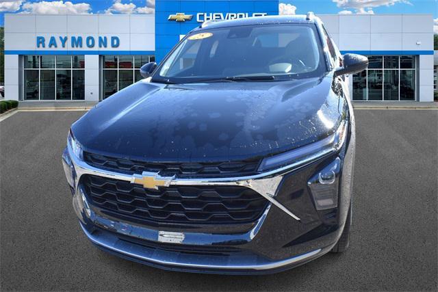 new 2025 Chevrolet Trax car, priced at $23,569