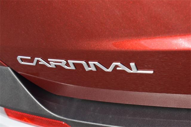 new 2025 Kia Carnival Hybrid car, priced at $44,360