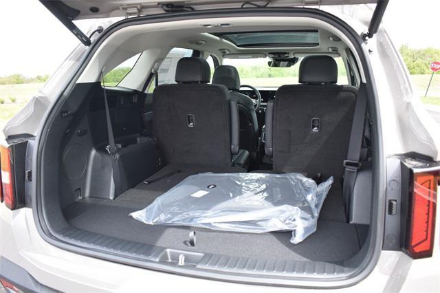 new 2025 Kia Sorento car, priced at $38,871