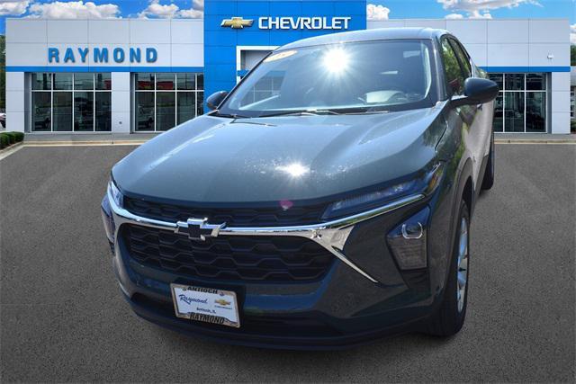 new 2025 Chevrolet Trax car, priced at $23,086