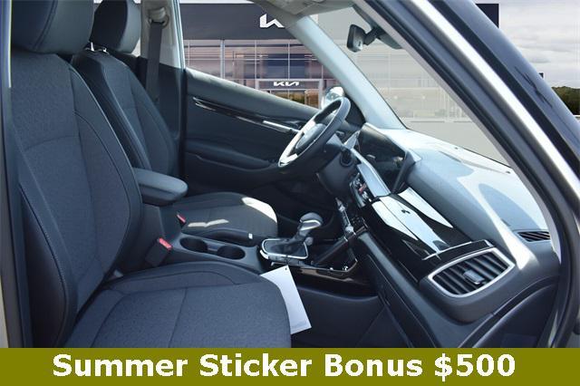 new 2025 Kia Seltos car, priced at $26,014