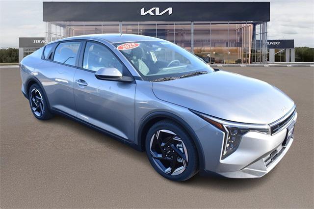 new 2025 Kia K4 car, priced at $24,265