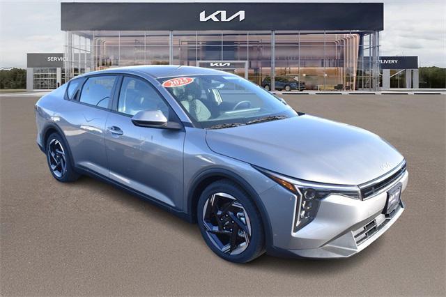 new 2025 Kia K4 car, priced at $24,265