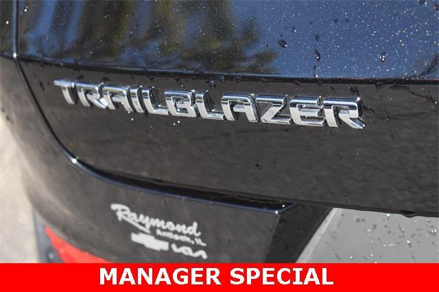 new 2025 Chevrolet TrailBlazer car, priced at $27,752