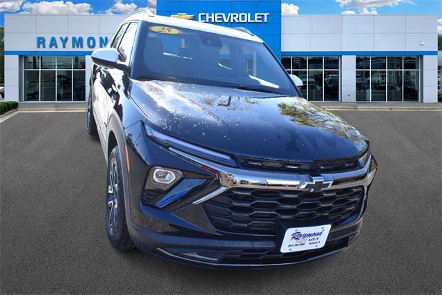 new 2025 Chevrolet TrailBlazer car, priced at $29,817