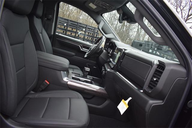 new 2025 Chevrolet Silverado 1500 car, priced at $58,224