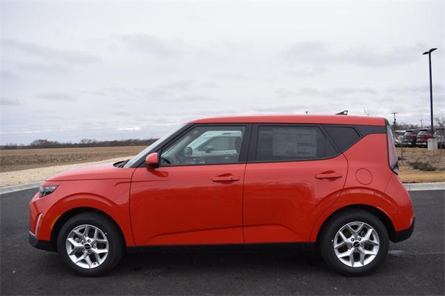 new 2025 Kia Soul car, priced at $22,988