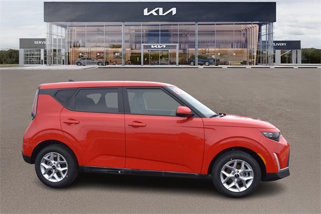 new 2025 Kia Soul car, priced at $22,988