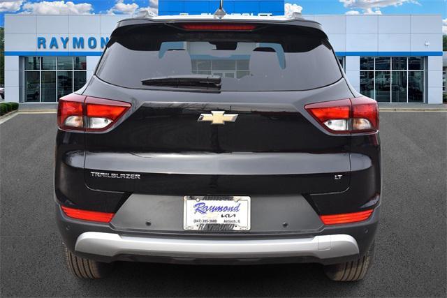 new 2025 Chevrolet TrailBlazer car, priced at $26,428