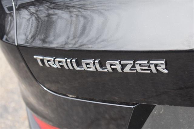 new 2025 Chevrolet TrailBlazer car, priced at $26,428