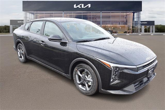 new 2025 Kia K4 car, priced at $23,182