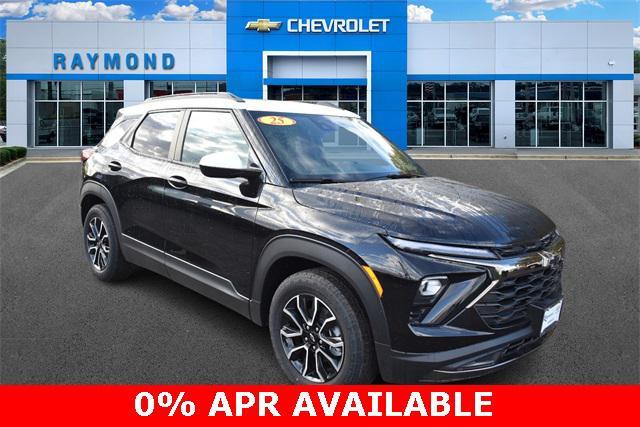 new 2025 Chevrolet TrailBlazer car, priced at $30,500