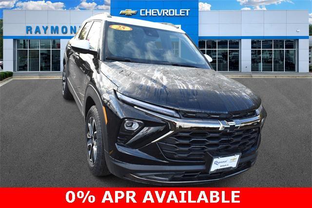 new 2025 Chevrolet TrailBlazer car, priced at $30,500