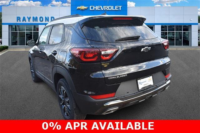 new 2025 Chevrolet TrailBlazer car, priced at $30,500