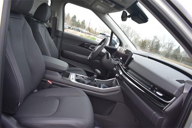 new 2025 Kia Carnival car, priced at $51,648