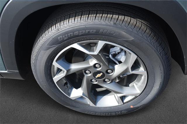 new 2025 Chevrolet Trax car, priced at $24,990
