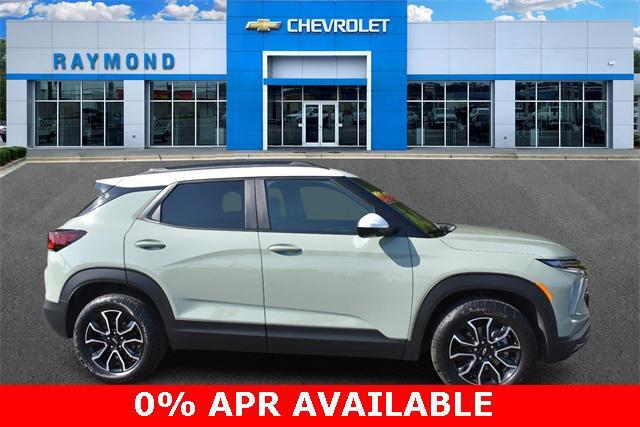 new 2025 Chevrolet TrailBlazer car, priced at $28,647