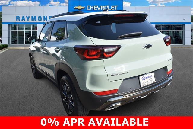 new 2025 Chevrolet TrailBlazer car, priced at $28,647