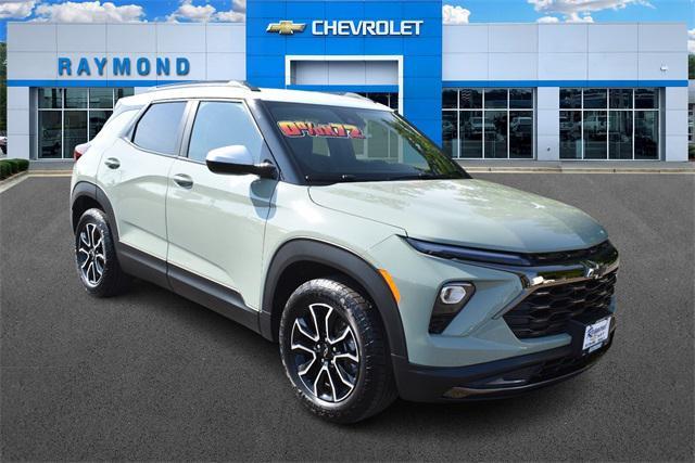 new 2025 Chevrolet TrailBlazer car, priced at $28,647