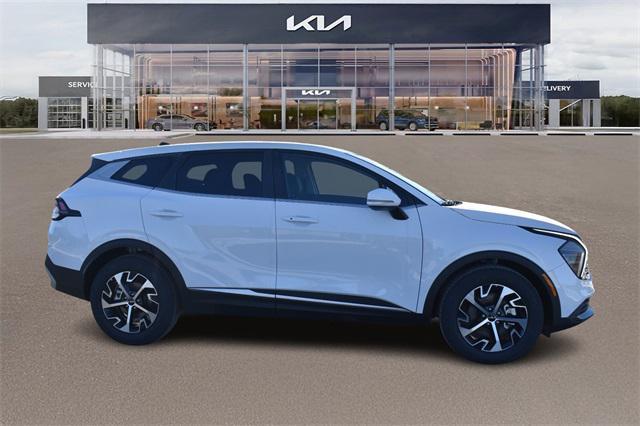 new 2025 Kia Sportage car, priced at $30,313