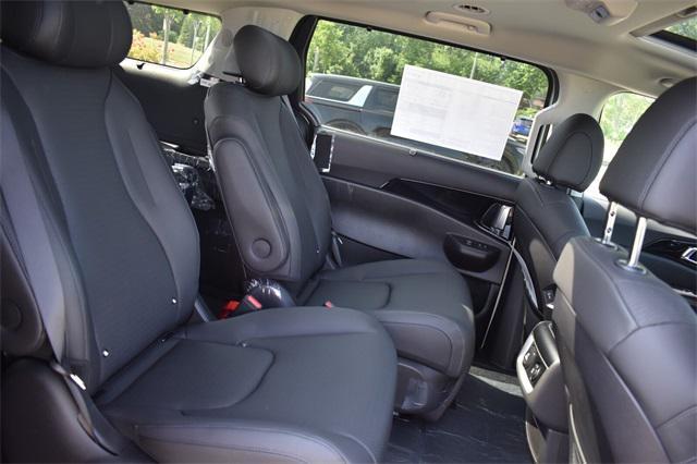 new 2025 Kia Carnival Hybrid car, priced at $51,782