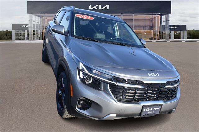 new 2025 Kia Seltos car, priced at $28,661