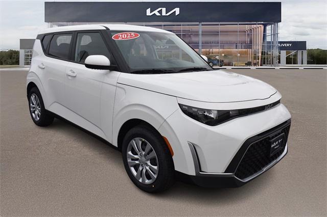 new 2025 Kia Soul car, priced at $21,039