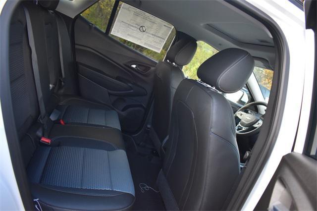 new 2025 Chevrolet Trax car, priced at $25,589