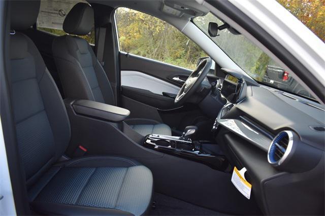 new 2025 Chevrolet Trax car, priced at $25,589