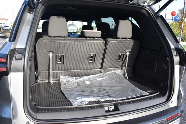 new 2026 Chevrolet Traverse car, priced at $43,598