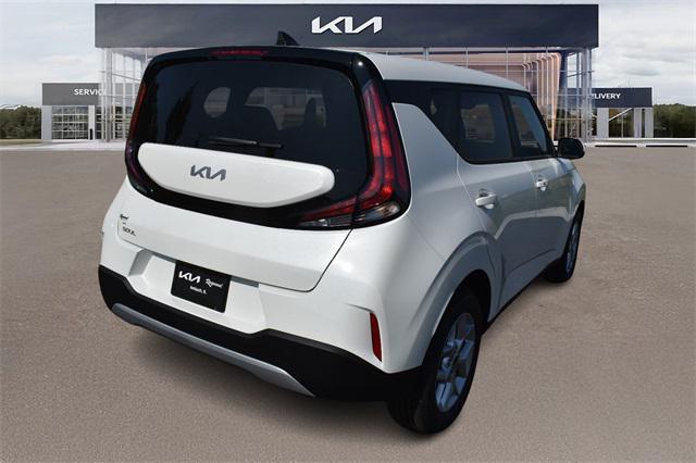 new 2025 Kia Soul car, priced at $24,107