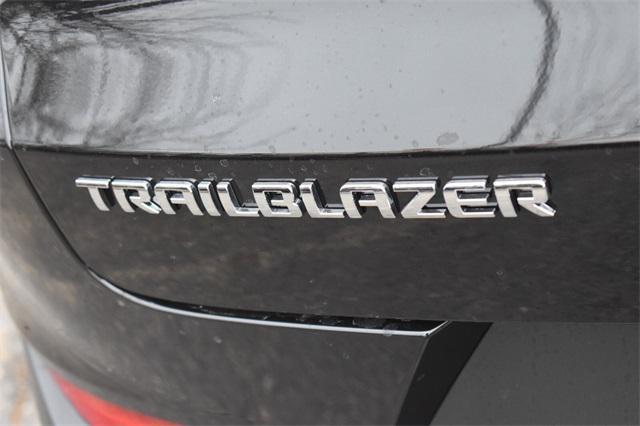 new 2025 Chevrolet TrailBlazer car, priced at $31,925