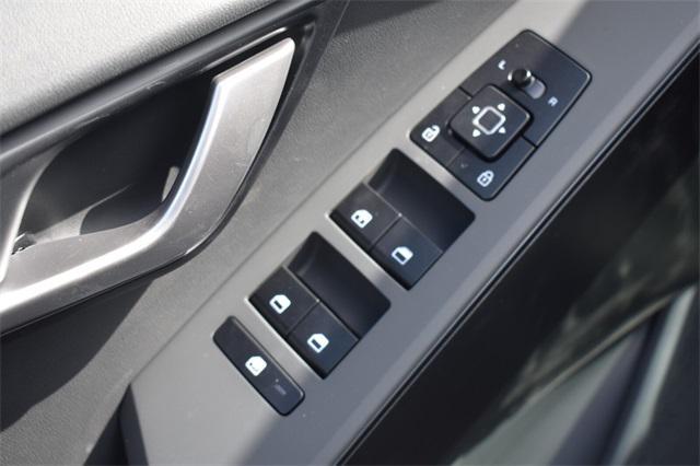 new 2025 Kia Niro car, priced at $25,575