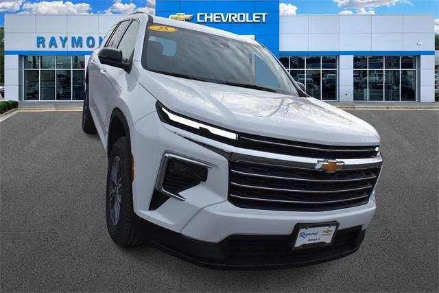 new 2025 Chevrolet Traverse car, priced at $40,274