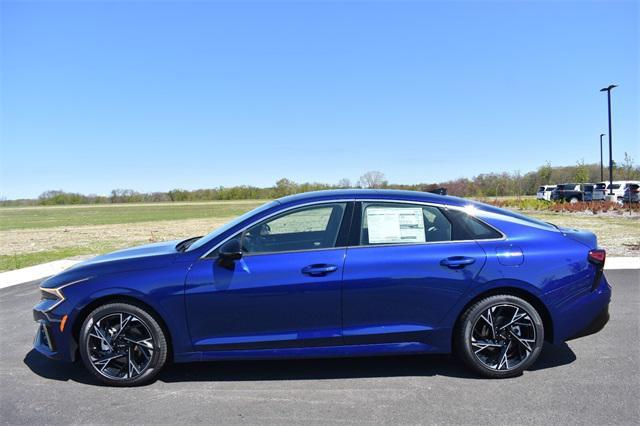 new 2025 Kia K5 car, priced at $30,613