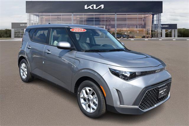 new 2025 Kia Soul car, priced at $21,809
