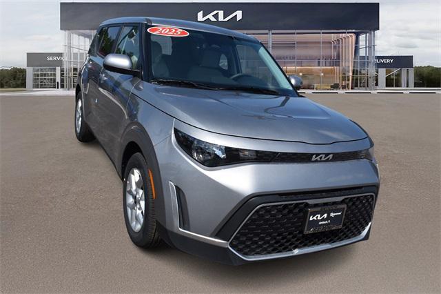 new 2025 Kia Soul car, priced at $21,809