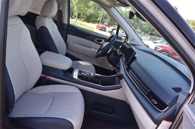 new 2026 Kia Carnival Hybrid car, priced at $45,835