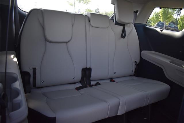 new 2026 Kia Carnival Hybrid car, priced at $45,835