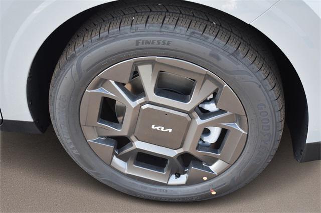 new 2026 Kia Carnival Hybrid car, priced at $45,835
