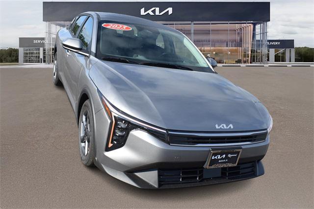 new 2025 Kia K4 car, priced at $23,665
