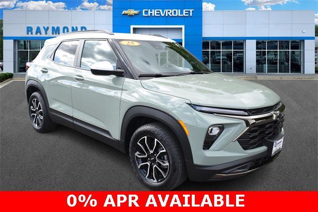 new 2025 Chevrolet TrailBlazer car, priced at $26,676