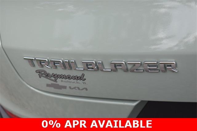new 2025 Chevrolet TrailBlazer car, priced at $26,676